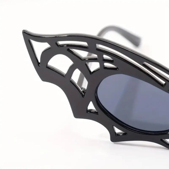 Gothic Bat Eyes Party Male And Female Special-shaped Glasses‎ Props Photo Prop - Picture 2 of 9